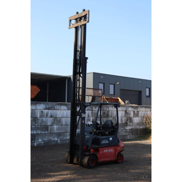 2005 ليندي E20P-02-44288812