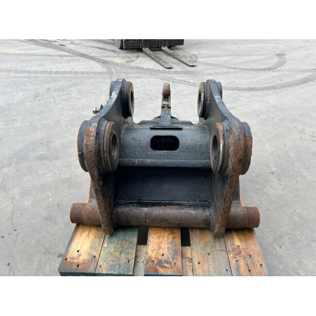 2017 فيراكتيرت CW45-44289004