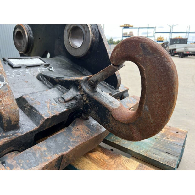 2017 فيراكتيرت CW45-44289014