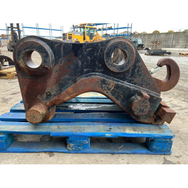 2013 فيراكتيرت CW55S-44289098