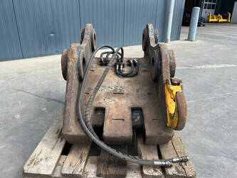 2016-caterpillar-352f-1394377-44289325