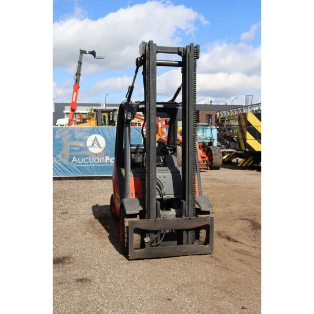 2011 Linde H30T-01-44289349