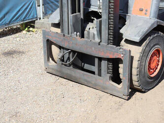 2011-linde-h30t-01-1394378-44289352