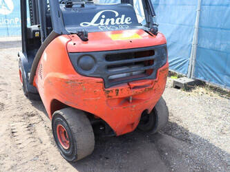 2011-linde-h30t-01-1394378-44289359