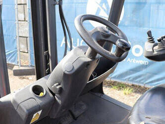 2011-linde-h30t-01-1394378-44289361