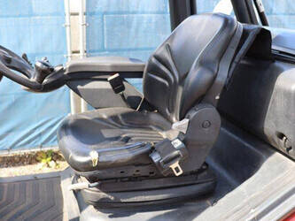 2011-linde-h30t-01-1394378-44289362