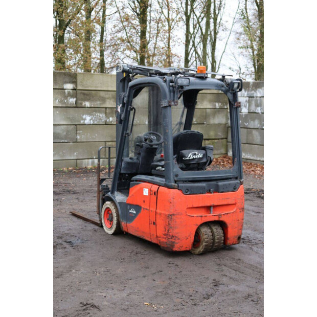 2017 ليندي E14-02-44289375