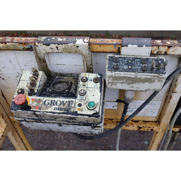 2000 GROVE SM4688 XT-44289484