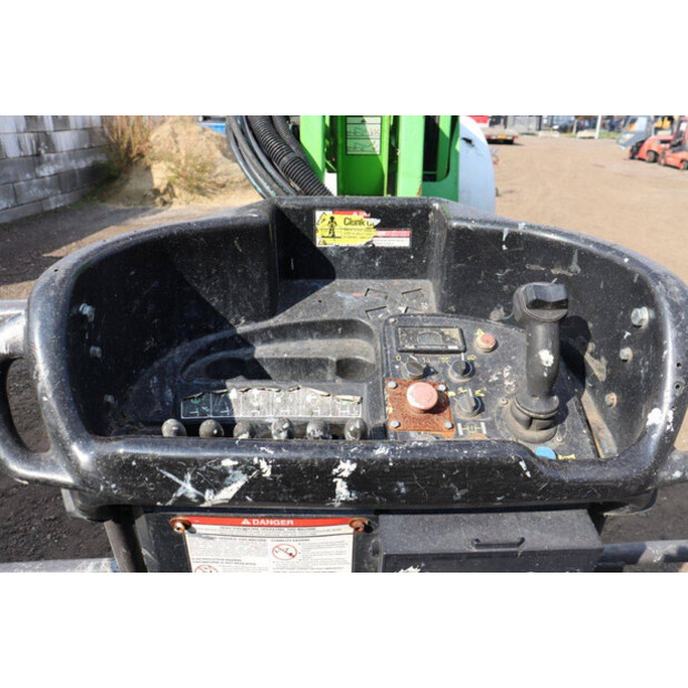 2010 NIFTY HR21DE-44289957