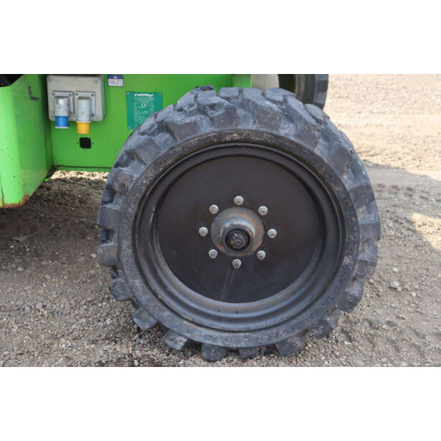 2010 NIFTY HR21DE-44289960