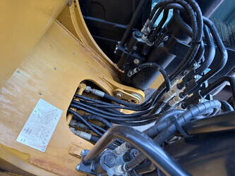 2016-caterpillar-320fl-va-44290001