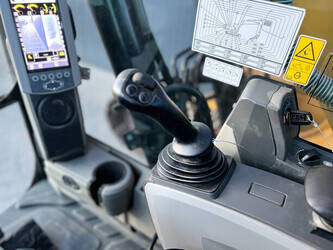 2016-caterpillar-323f-l-1394414-44290155