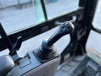 2016-caterpillar-323f-l-1394414-44290156