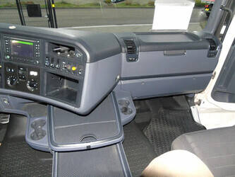 2017-scania-r520-1394431-44290982