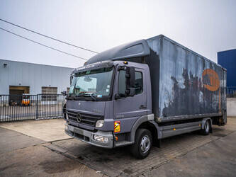 صورة ل شاحنات صندوقية 2005 مرسيدس بنز ATEGO 1218L