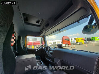 2016-mercedes-benz-atego-1524-1320102-44291091