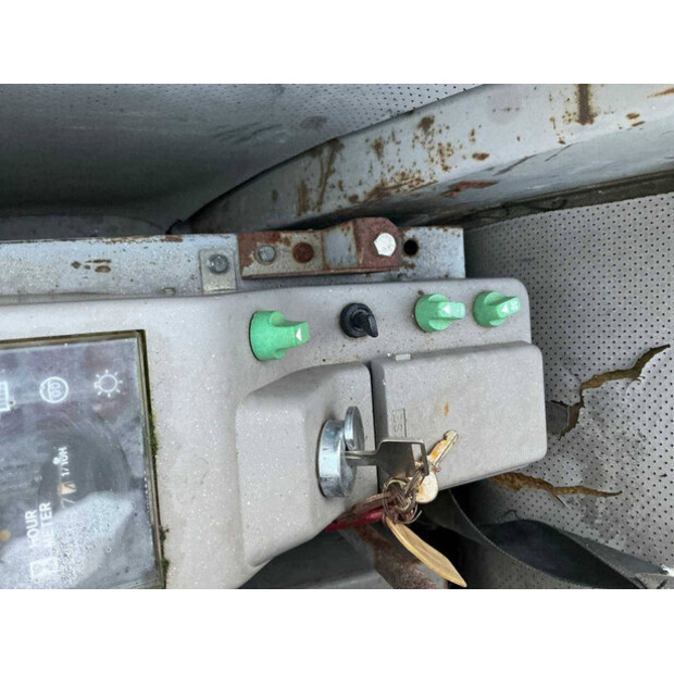 TAKEUCHI TB045-44291296