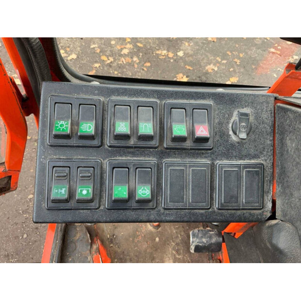 1997 هولدر C 242-44291304