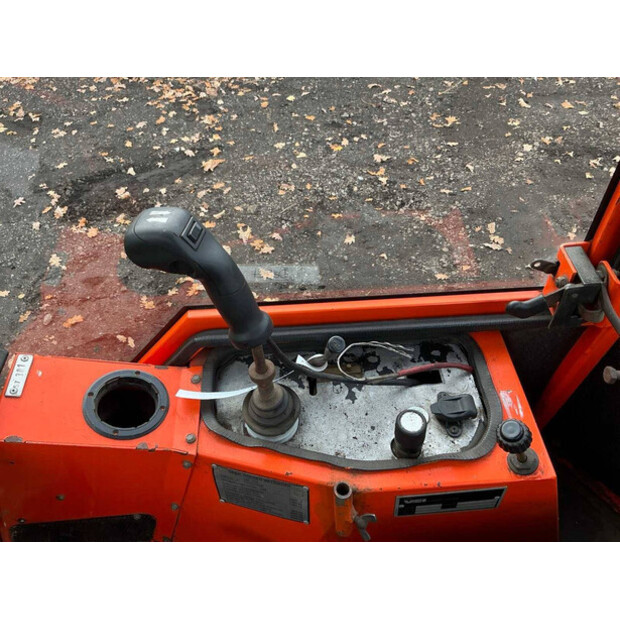 1997 هولدر C 242-44291323