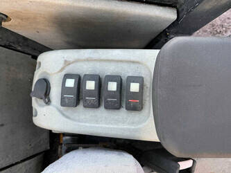 2005-jcb-803-44291565