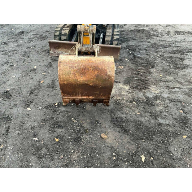 2005 JCB 803-44291582