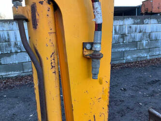 2005-jcb-803-44291583
