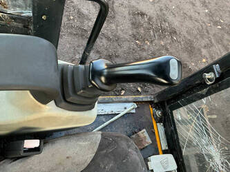 2005-jcb-803-44291587