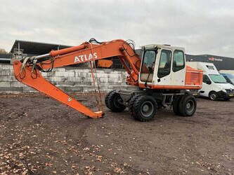 صورة ل حفارات بعجلات 1999 اطلس 1504