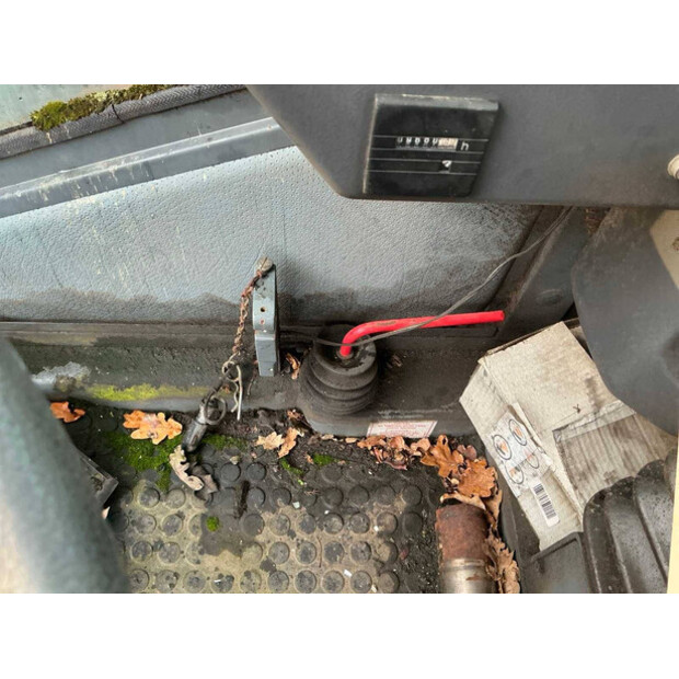 1999 اطلس 1504-44291603