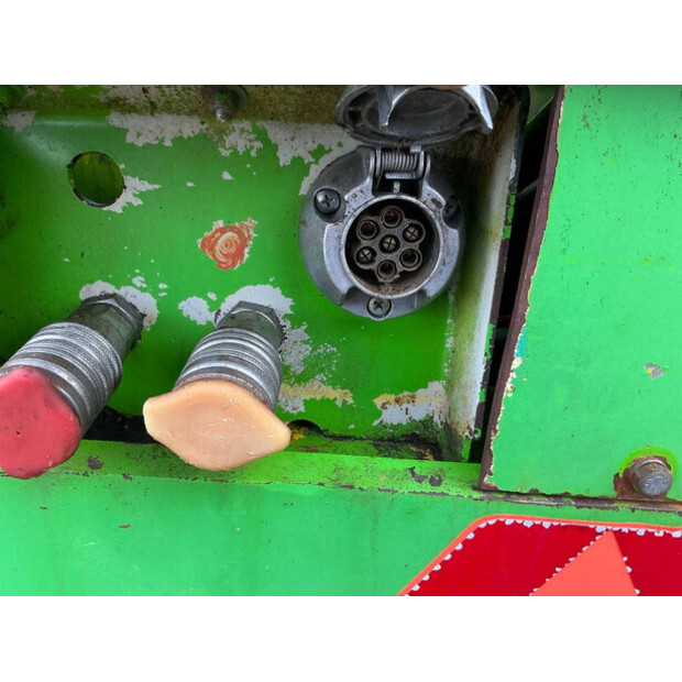 2000 ميرلو P33.7 EVT-44291768