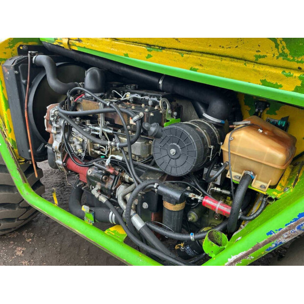 2000 ميرلو P33.7 EVT-44291799