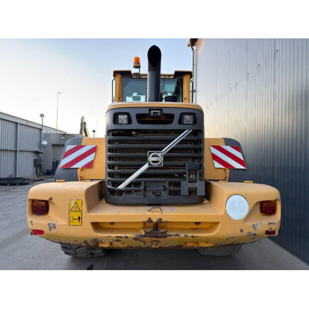 2011 فولفو L120F-44291820