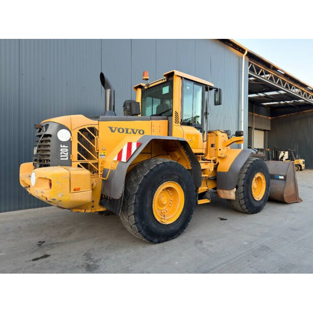 2011 فولفو L120F-44291822