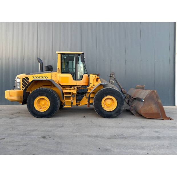 2011 فولفو L120F-44291824