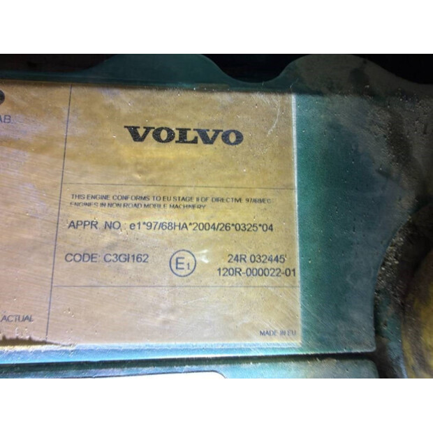 2011 فولفو L120F-44291827