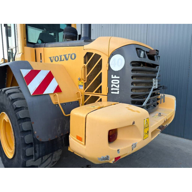 2011 فولفو L120F-44291830