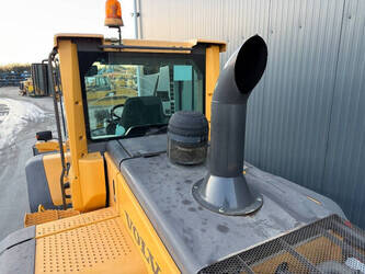 2011-volvo-l120f-1394451-44291832