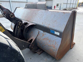 2011-volvo-l120f-1394451-44291851