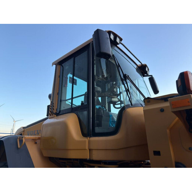 2011 فولفو L120F-44291859