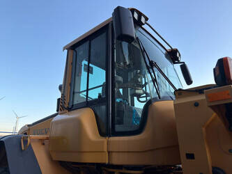 2011-volvo-l120f-1394451-44291859