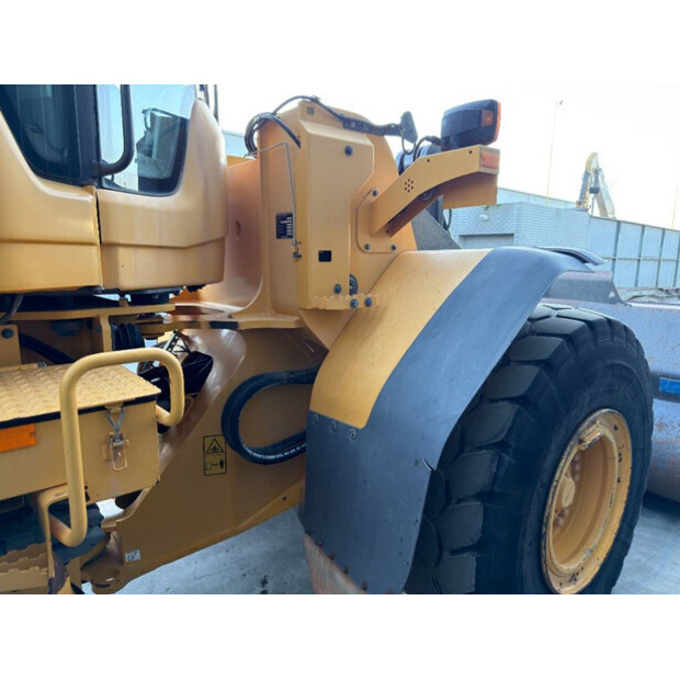 2011 فولفو L120F-44291862