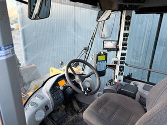 2011-volvo-l120f-1394451-44291875