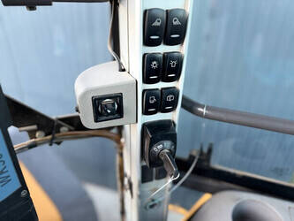 2011-volvo-l120f-1394451-44291884