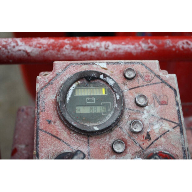 2015 ايه تي ان Piaf 880R-44291966