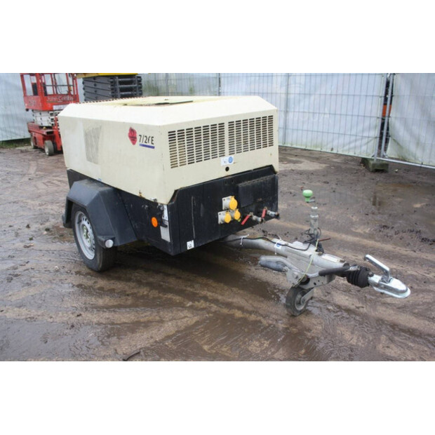 2017 Doosan 7-26E-44291979