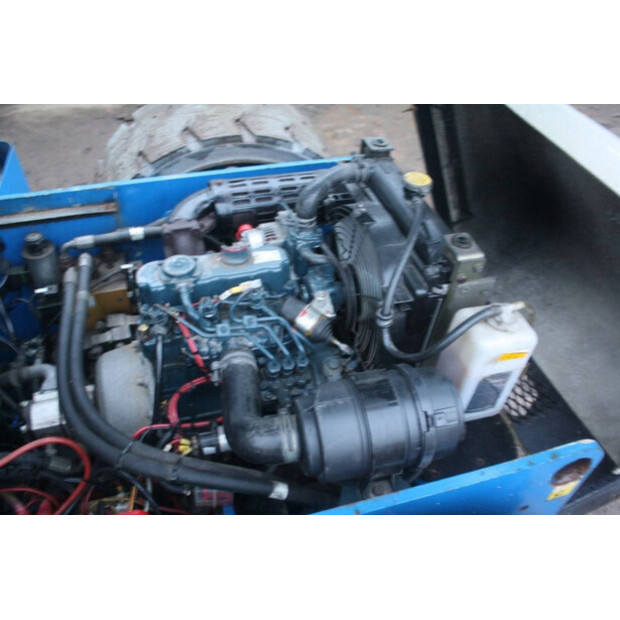 2011 نيفتيليفت HR15 NDE-44292127