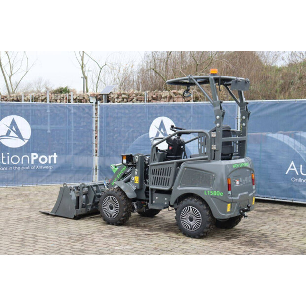 2025 WCM L1580e-44292259