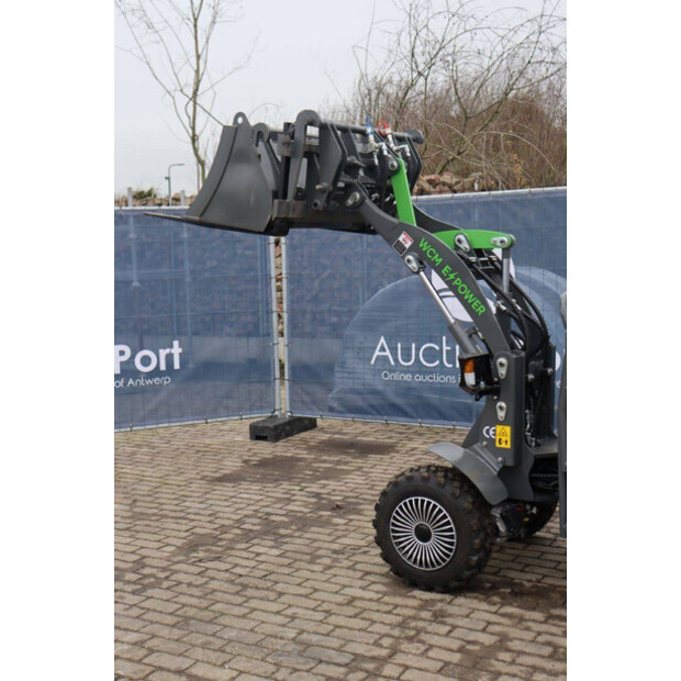 2025 WCM L1580e-44292296