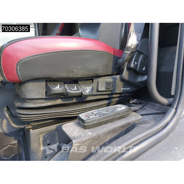 2018 فولفو FMX 460-44292525