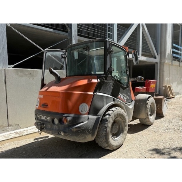 2020 هيتاشى ZW95-6C-44302436
